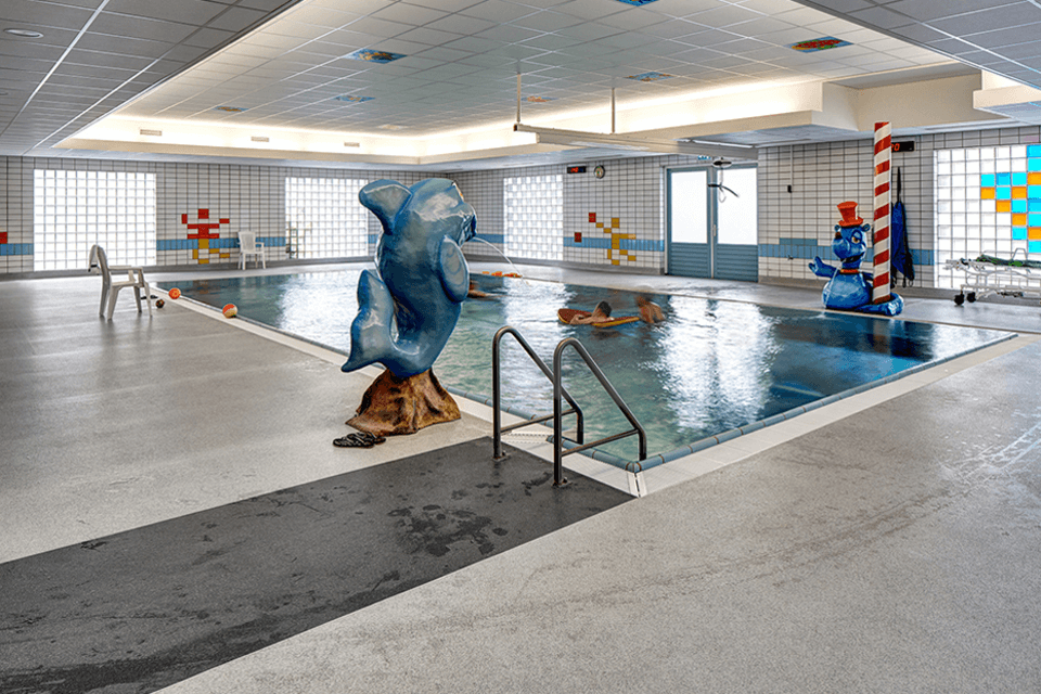 Covor PVC antiderapant pentru piscine si centre SPA